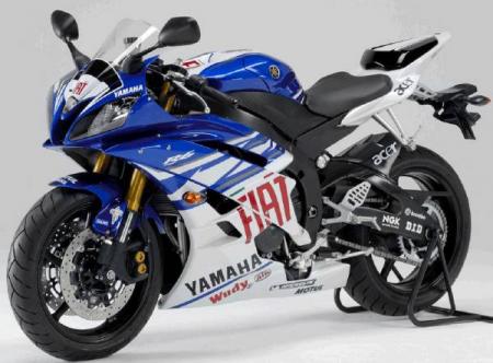 Yamaha R6 Replica